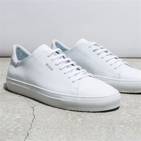 white shoes men sneakers